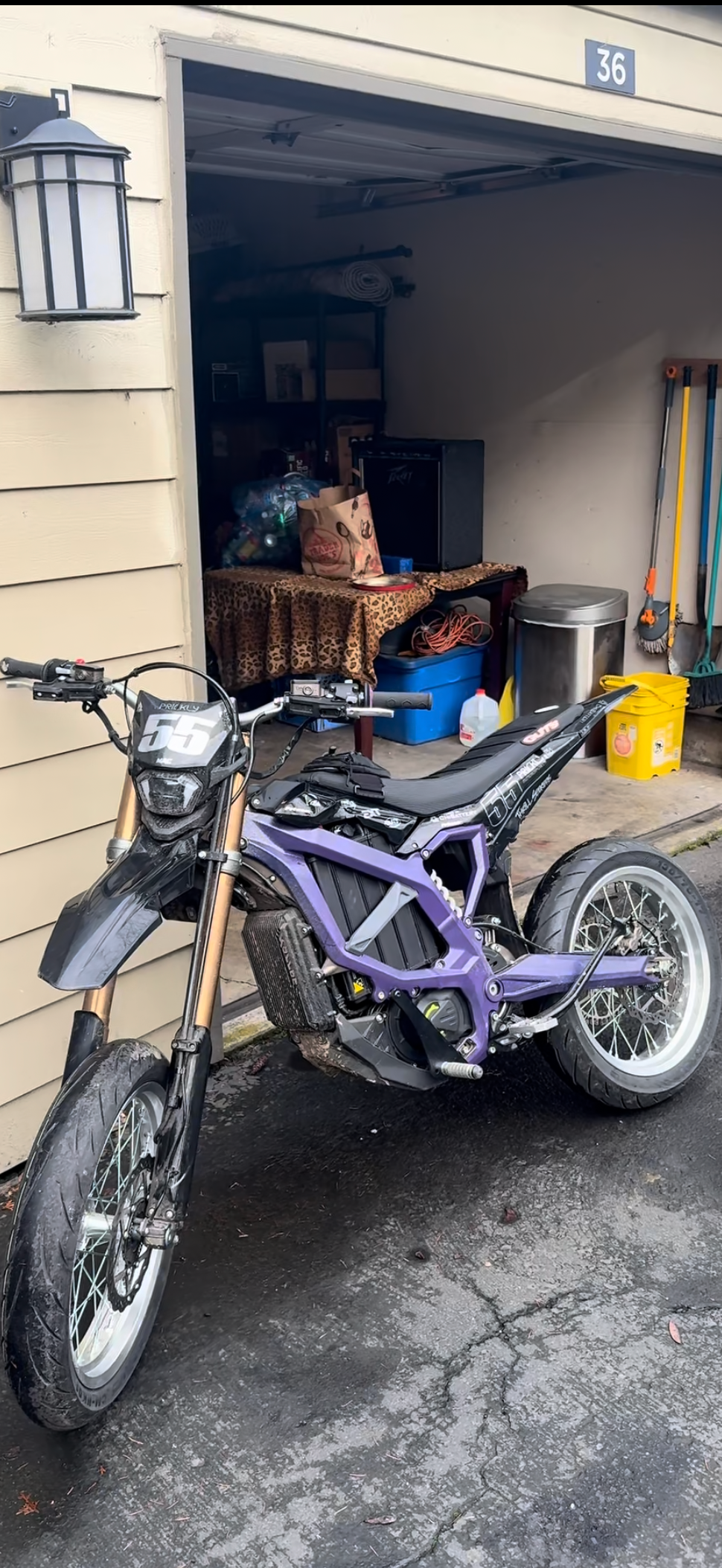 Ultra bee supermotos 17 inch